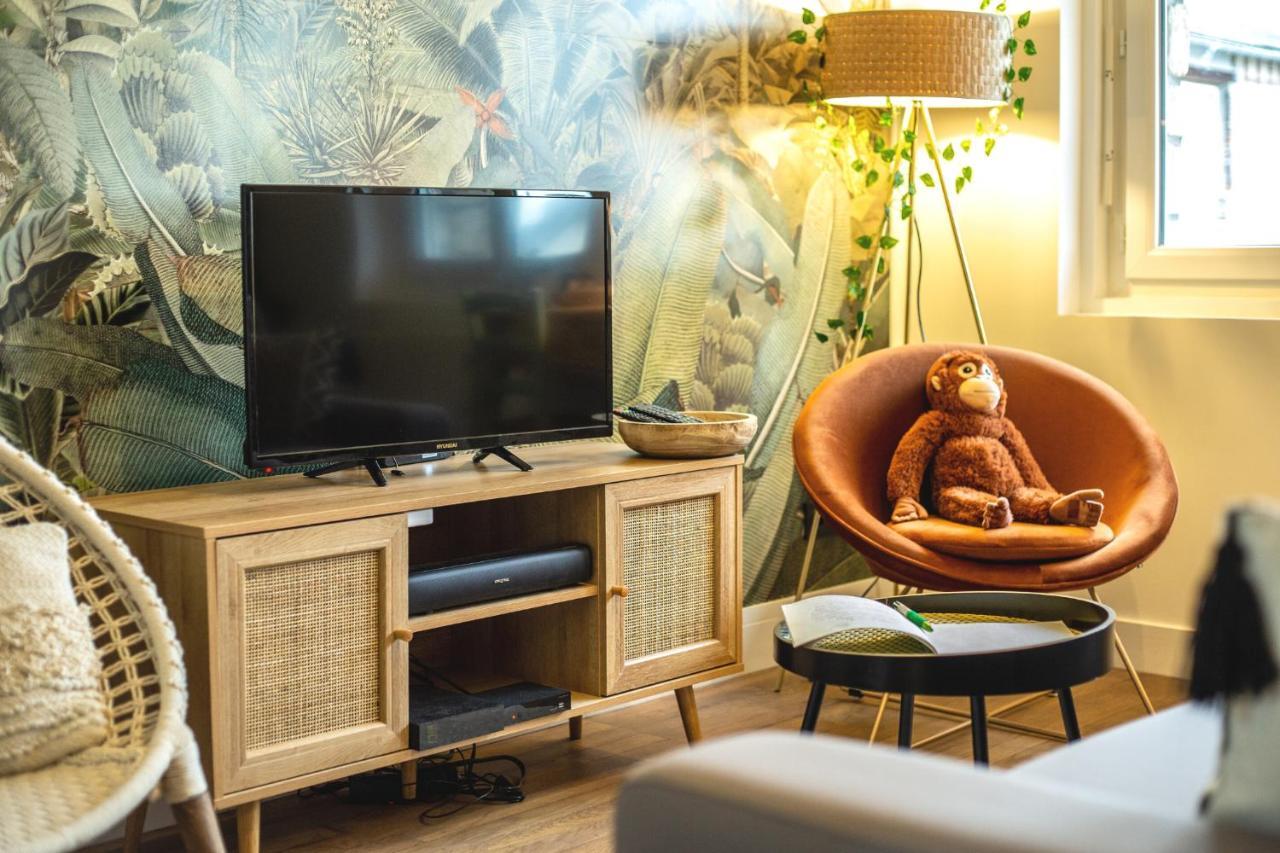 Suite Jungle - Jardin, Netflix Et Parking - Le Manoir Aux Pommes Orbec エクステリア 写真