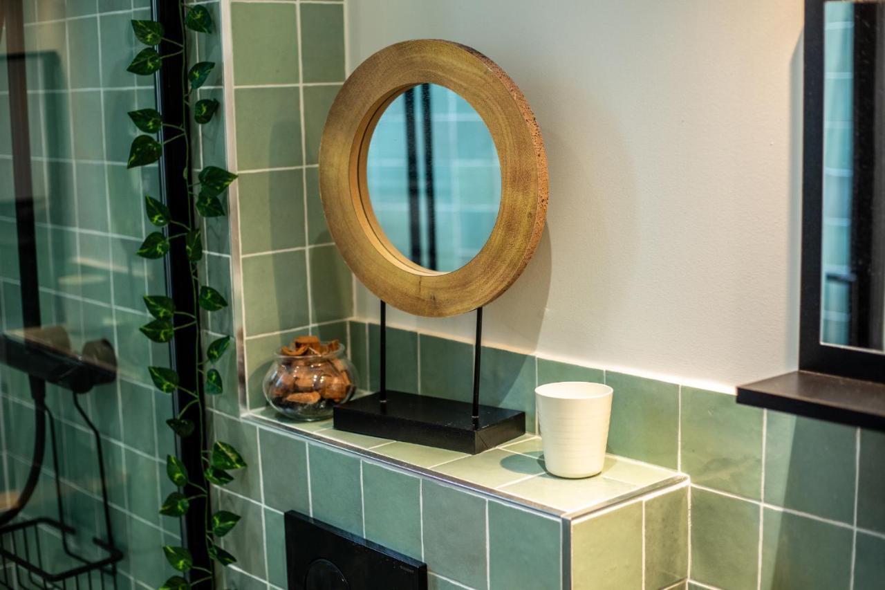 Suite Jungle - Jardin, Netflix Et Parking - Le Manoir Aux Pommes Orbec エクステリア 写真