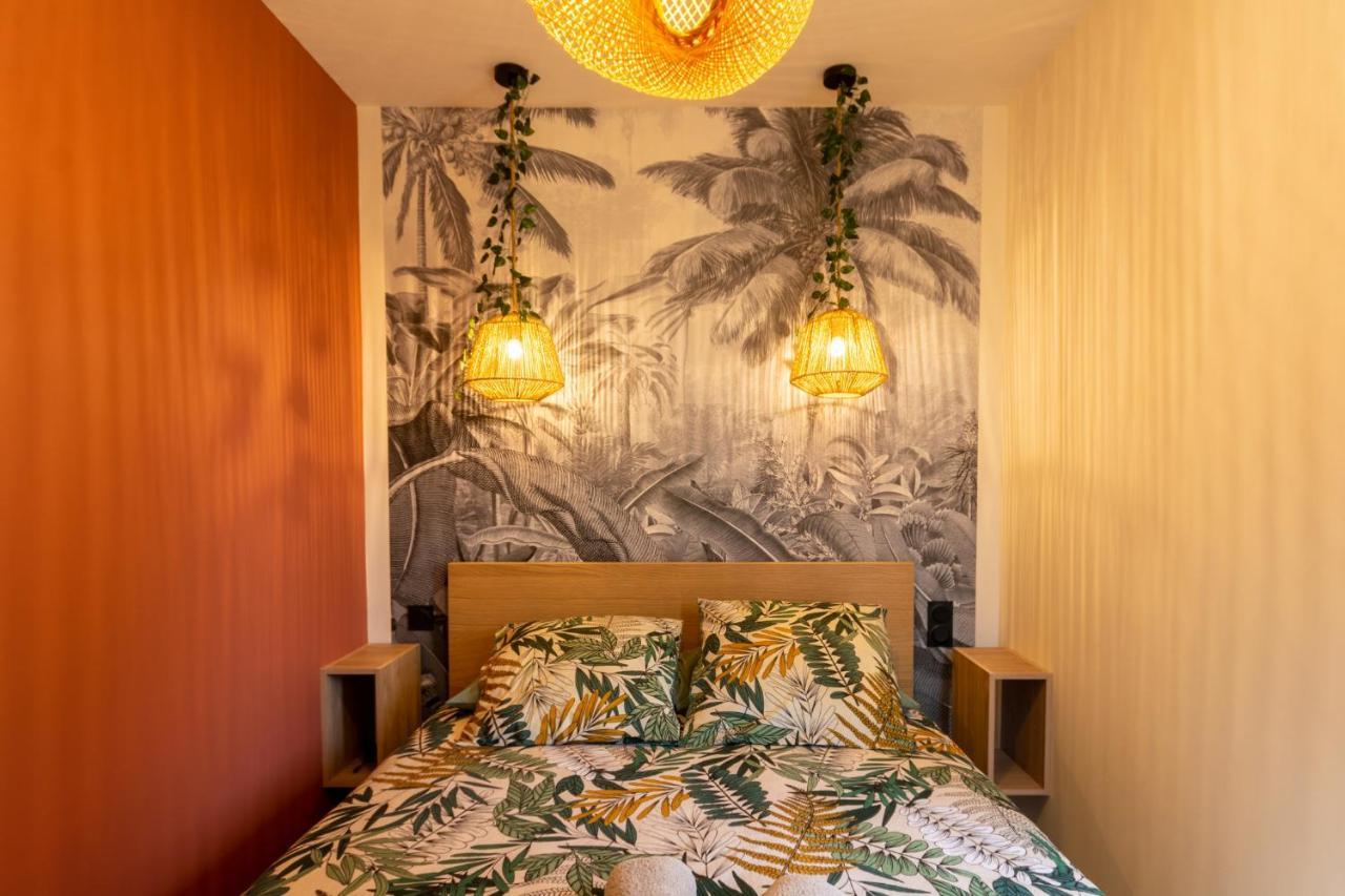 Suite Jungle - Jardin, Netflix Et Parking - Le Manoir Aux Pommes Orbec エクステリア 写真